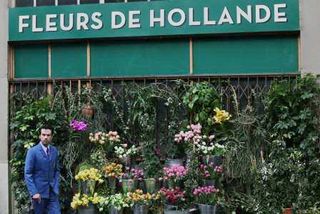 Colin devant Fleurs de Hollande LR