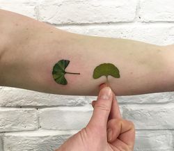 Tatouages-feuilles-plantes-11